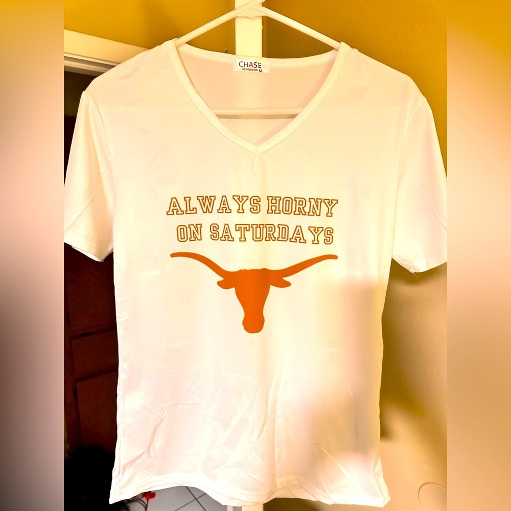 Hook em' Horns - Picture 2 of 7